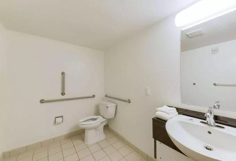 スタンダード４人部屋, Motel 6norfolk, Va