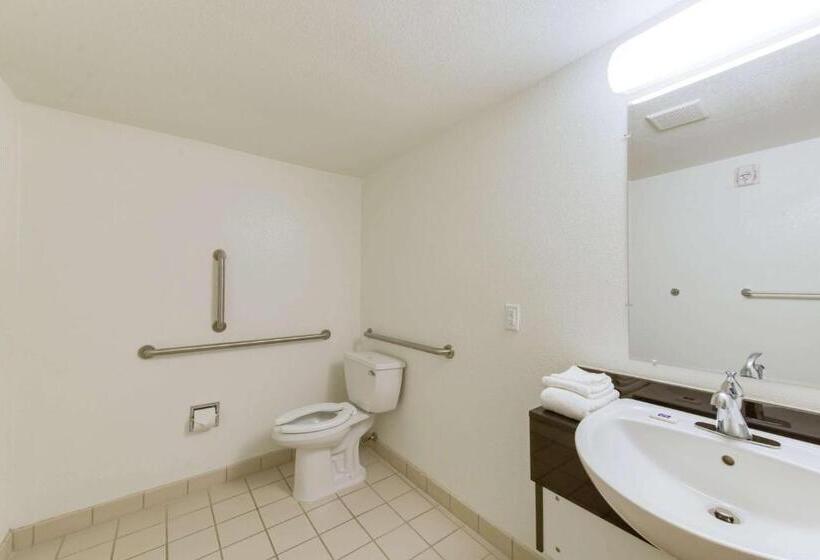 适合残疾人使用的标准间, Motel 6norfolk, Va