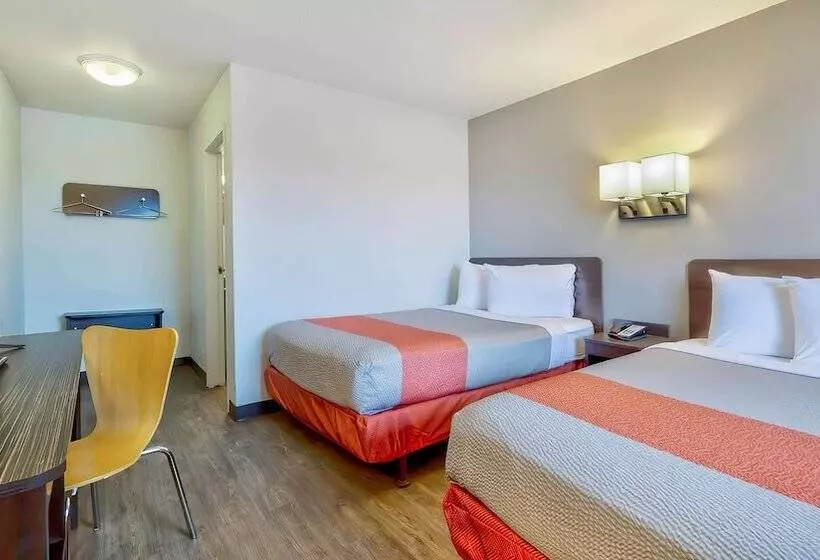２ダブルベッドのスタンダードルーム, Motel 6santa Rosa, Nm
