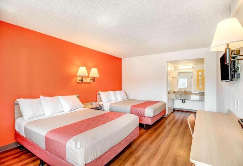 Четырехместный Номер Deluxe, Motel 6stockton, Ca  North