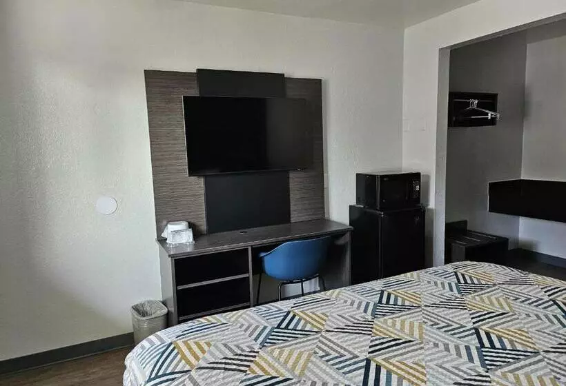 Deluxe-huone King-vuode, Motel 6westminster, Ca  North
