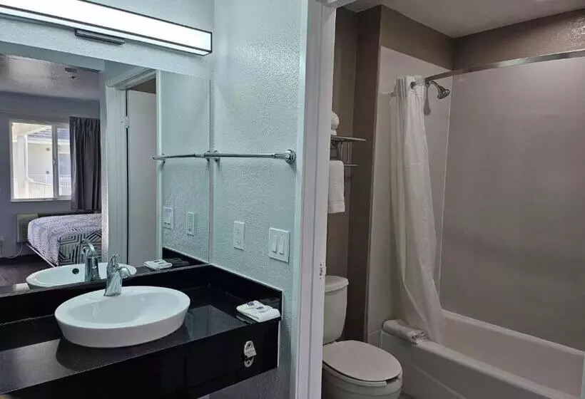 Deluxe-huone King-vuode, Motel 6westminster, Ca  North