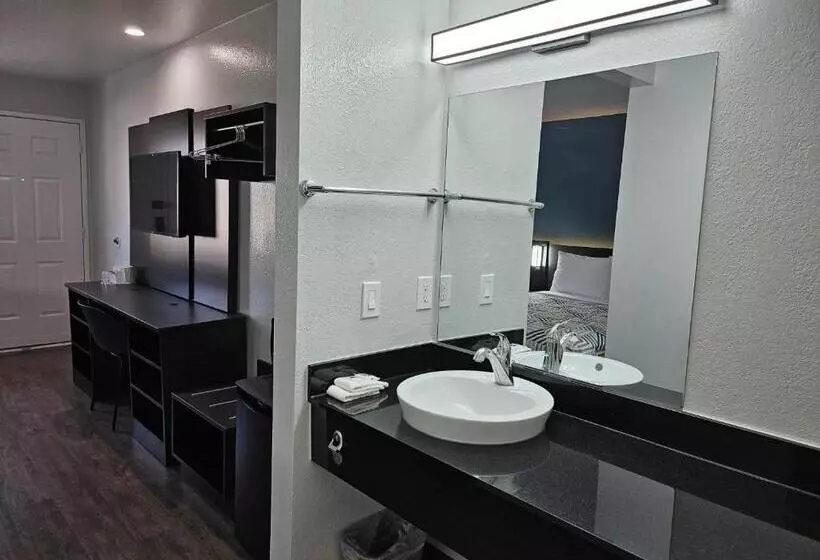 Deluxe-huone King-vuode, Motel 6westminster, Ca  North