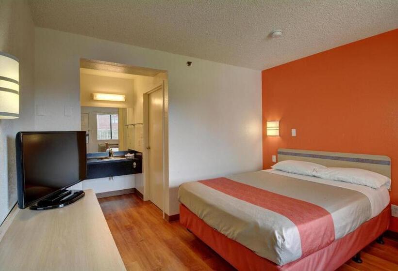 장애인을 위한 스탠다드 룸, Motel 6wethersfield, Ct  Hartford