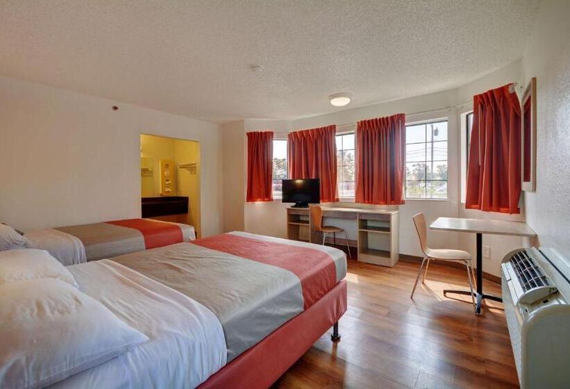 اتاق استاندارد برای معلولان, Motel 6wethersfield, Ct  Hartford