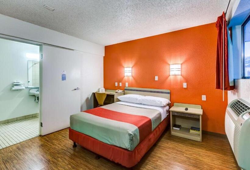 장애인을 위한 스탠다드 룸, Motel 6wheat Ridge, Co  West  Denver North