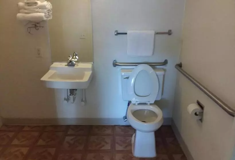 身障者適用スタンダードルーム, Knights Inn  Burlington, Nc