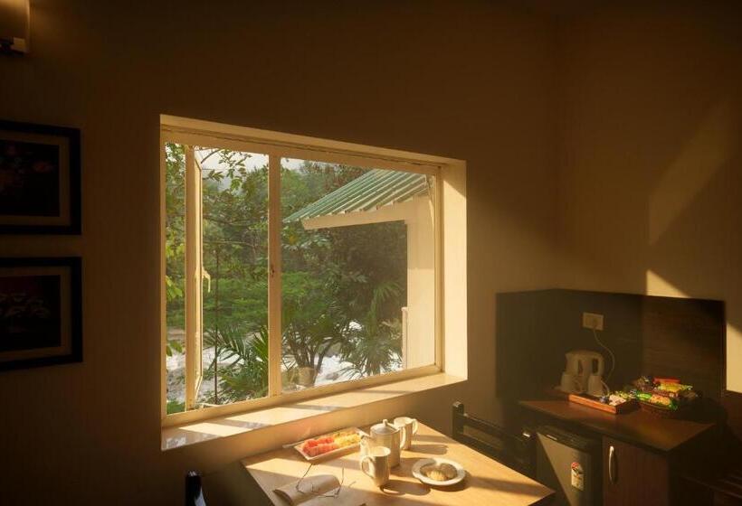 سوئیت رویال, Rivulet Resort