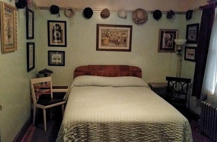 침실 2개 스위트, A Sentimental Journey