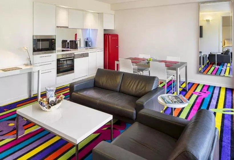 ２ベッドルームアパートメント, Adge Hotel And Residences