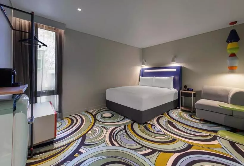 身障者適用クイーンサイズベッドルーム, Adge Hotel And Residences