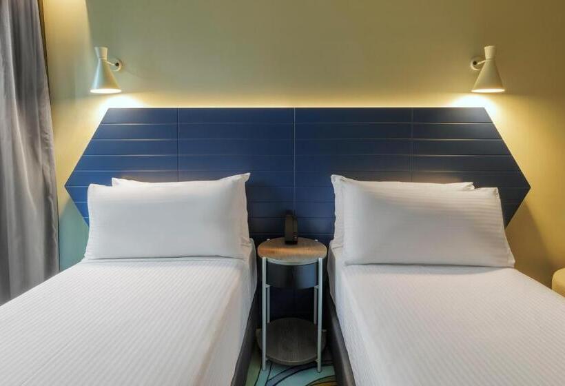 اتاق استاندارد, Adge Hotel And Residences