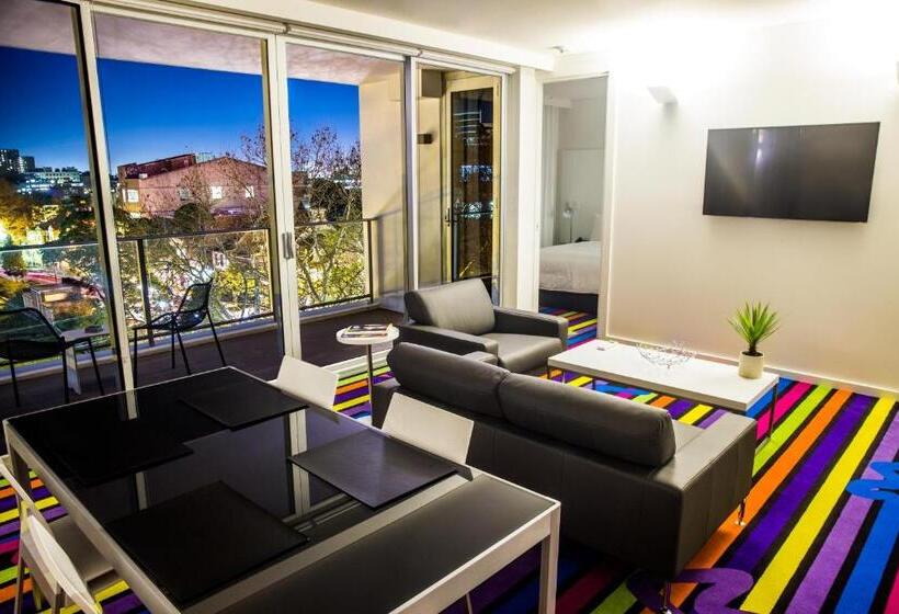 Апартаменты 2 Спальни, Adge Hotel And Residences