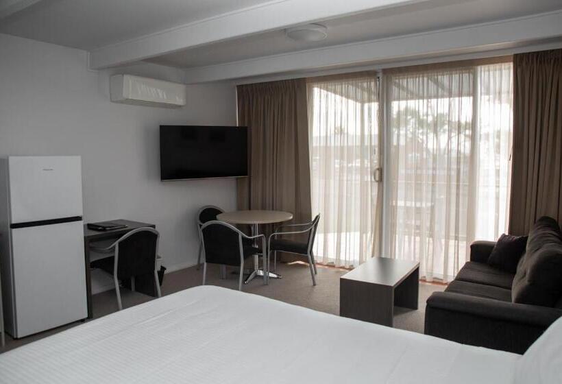 חדר משפחתי, Amooran Oceanside Apartments And Motel