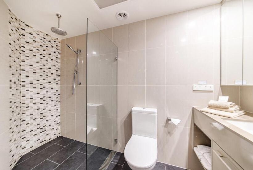 חדר סטנדרט עם מיטת קינג, Amooran Oceanside Apartments And Motel