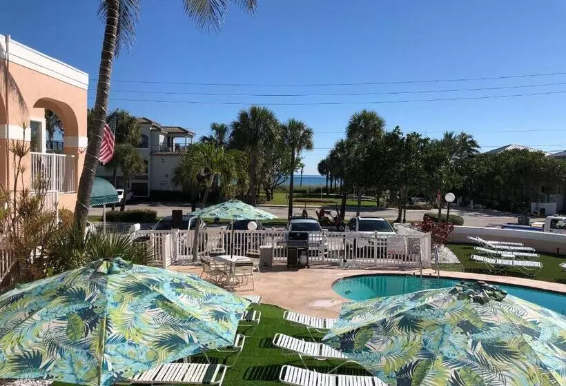 キングサイズベッドのスイートルーム, Coral Key Inn
