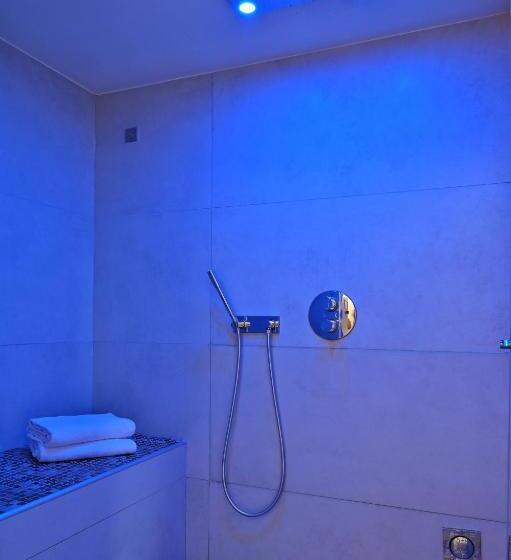 سوییت پرستیژ, Costa Salina