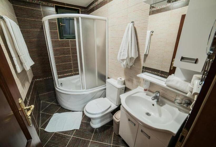 اتاق استاندارد سه نفره, Ethno Village Stanisici