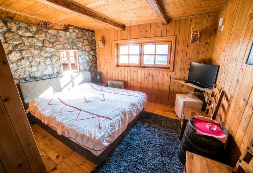 بانگلوی استاندارد, Ethno Village Stanisici