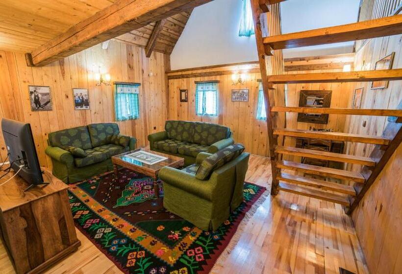 بانگلوی لوکس, Ethno Village Stanisici