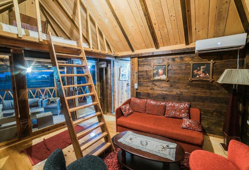 خانه 1 خوابه, Ethno Village Stanisici