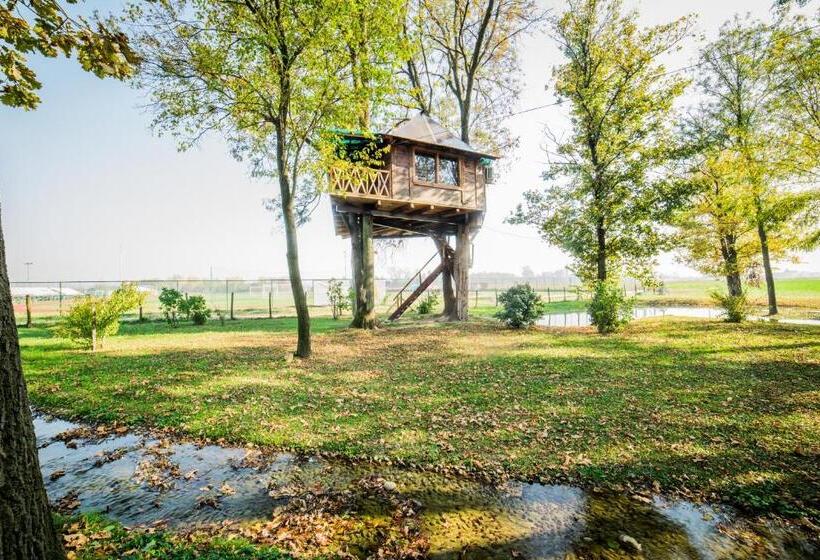 خانه 1 خوابه, Ethno Village Stanisici