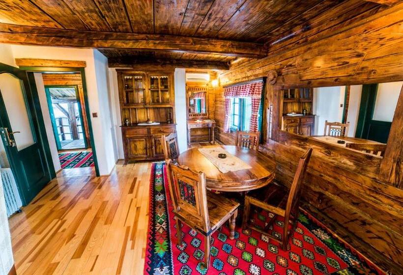 بنگله خانوادگی, Ethno Village Stanisici