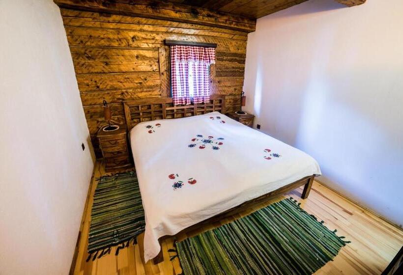 بانگلوی استاندارد, Ethno Village Stanisici