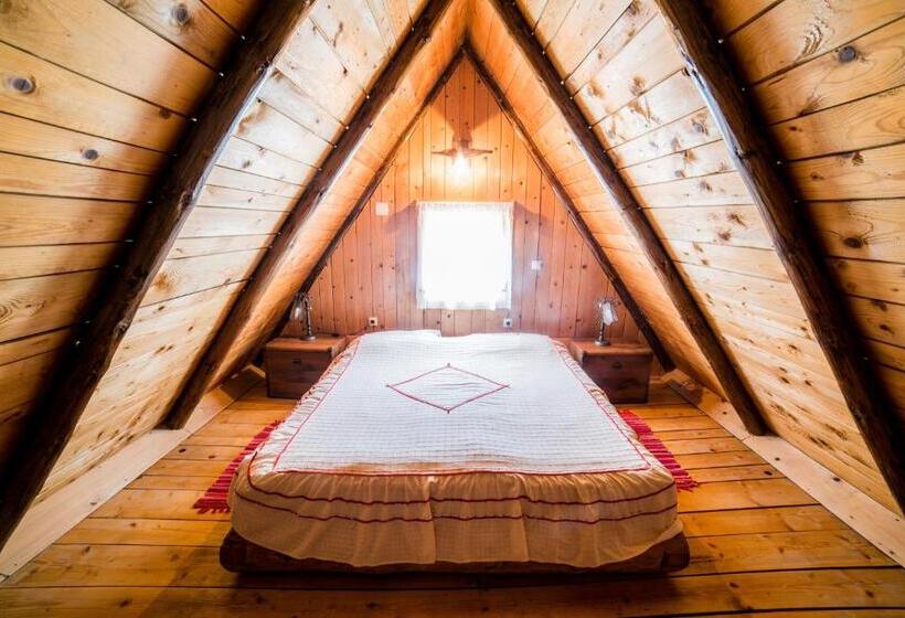 بانگلوی استاندارد, Ethno Village Stanisici