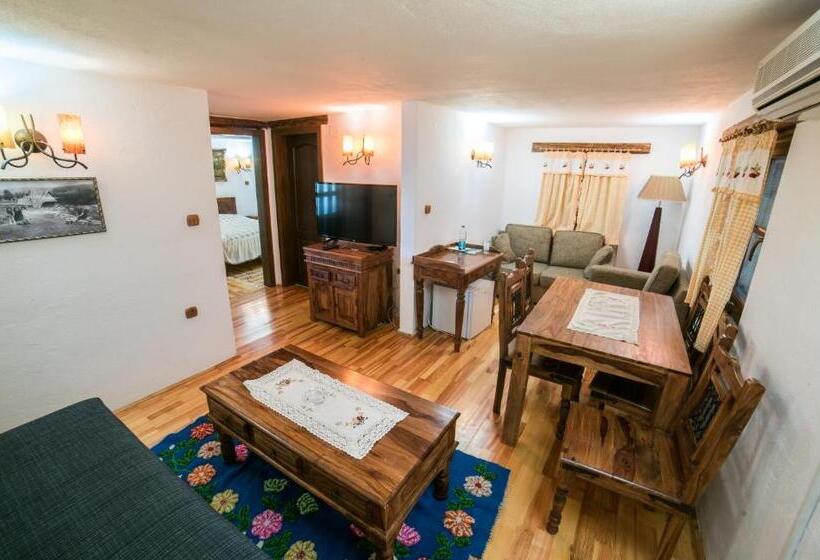 بنگله خانوادگی, Ethno Village Stanisici