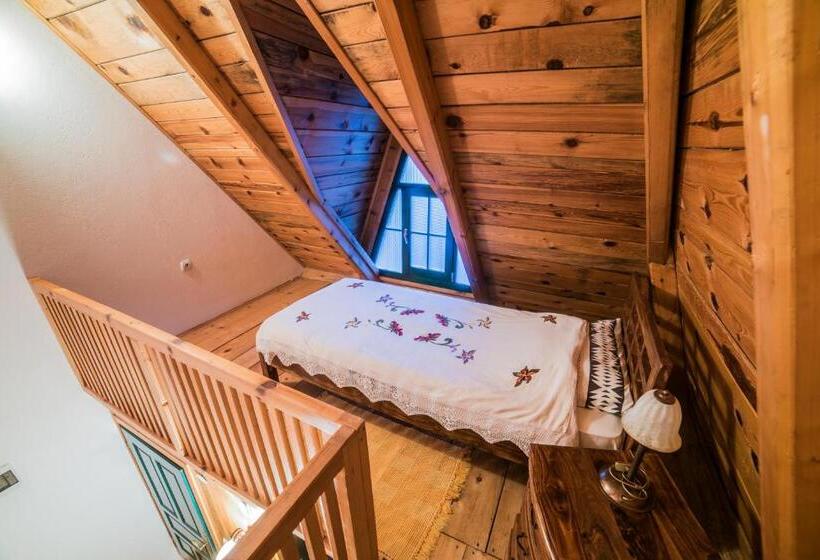 بانگلوی استاندارد, Ethno Village Stanisici