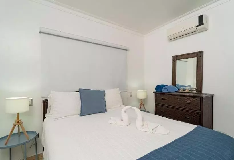 آپارتمان 1 خوابه با چشم‌انداز استخر, Grand Laguna Beach Properties By Caribe Stays