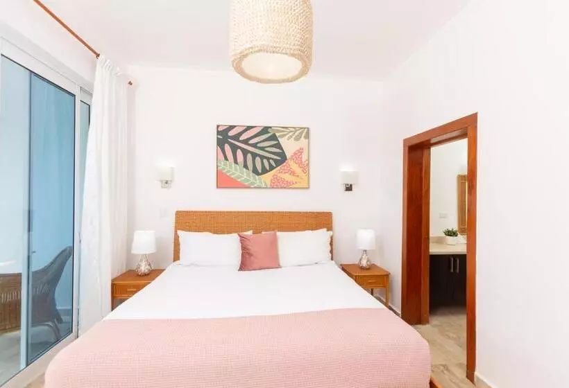 1 Bedroom Penthouse Apartment, Grand Laguna Beach Properties By Caribe Stays