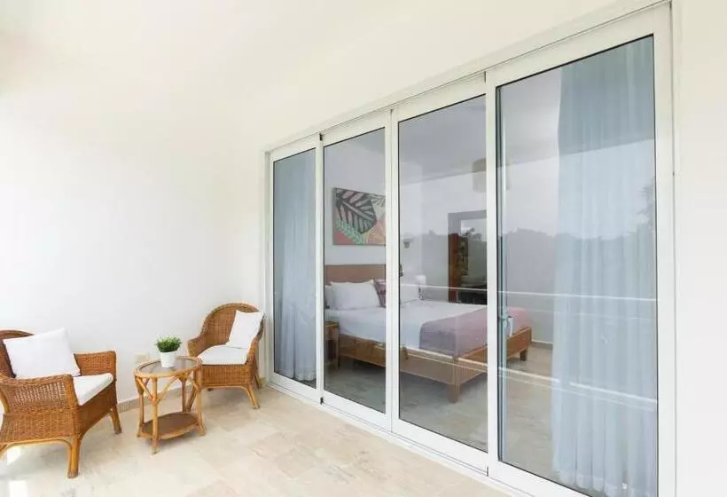 1 Bedroom Penthouse Apartment, Grand Laguna Beach Properties By Caribe Stays