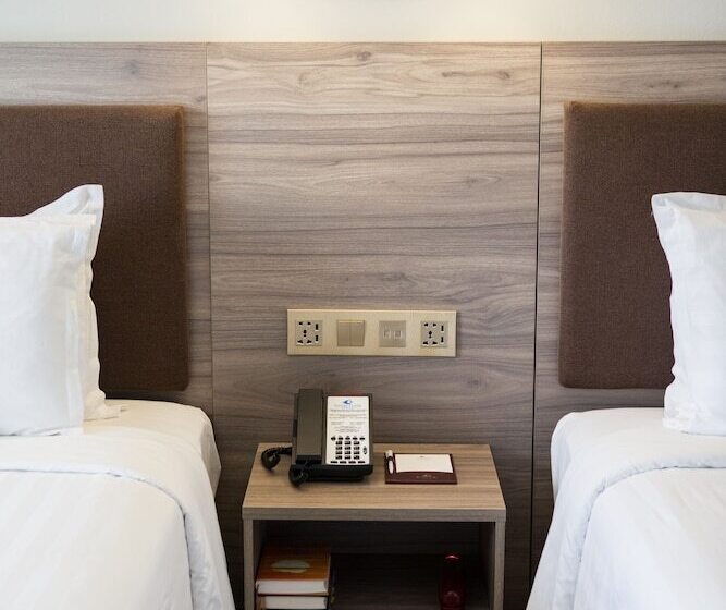 اتاق استاندارد, Guam Plaza Resort