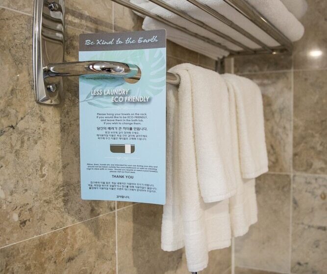 سوییت, Guam Plaza Resort