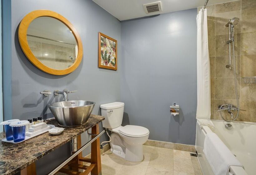 سوییت, Guam Plaza Resort