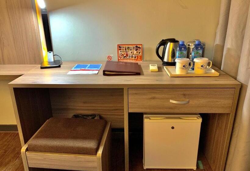 اتاق استاندارد, Guam Plaza Resort