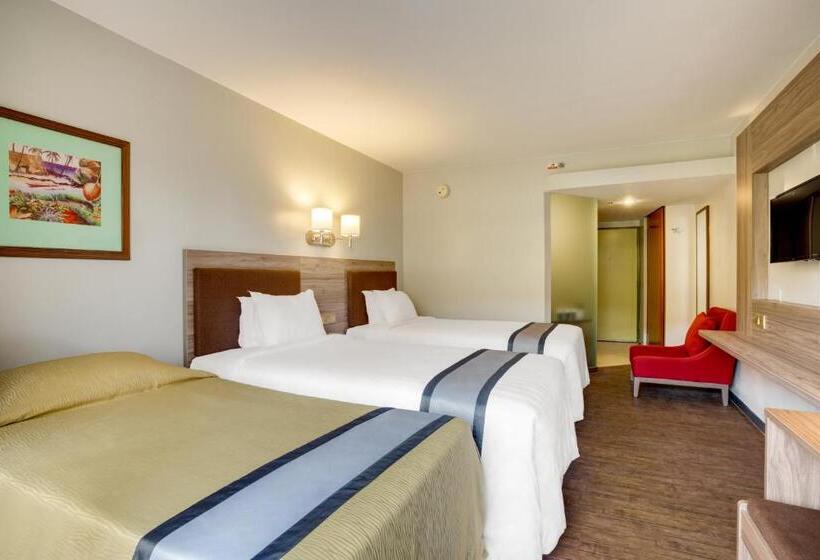 اتاق استاندارد سه نفره, Guam Plaza Resort