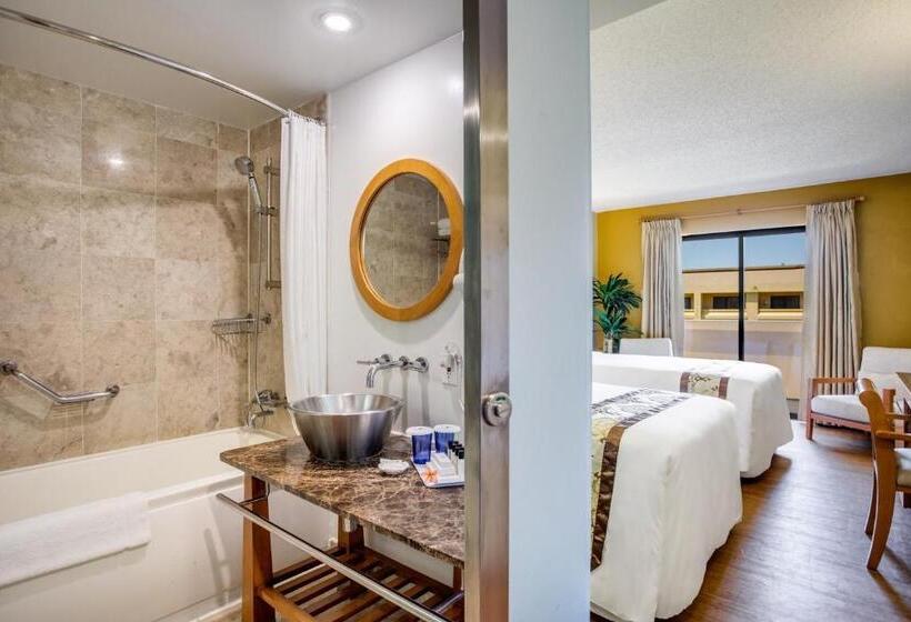 اتاق لوکس, Guam Plaza Resort