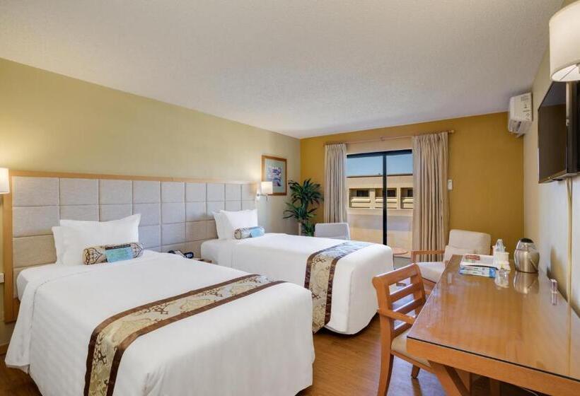 اتاق لوکس, Guam Plaza Resort