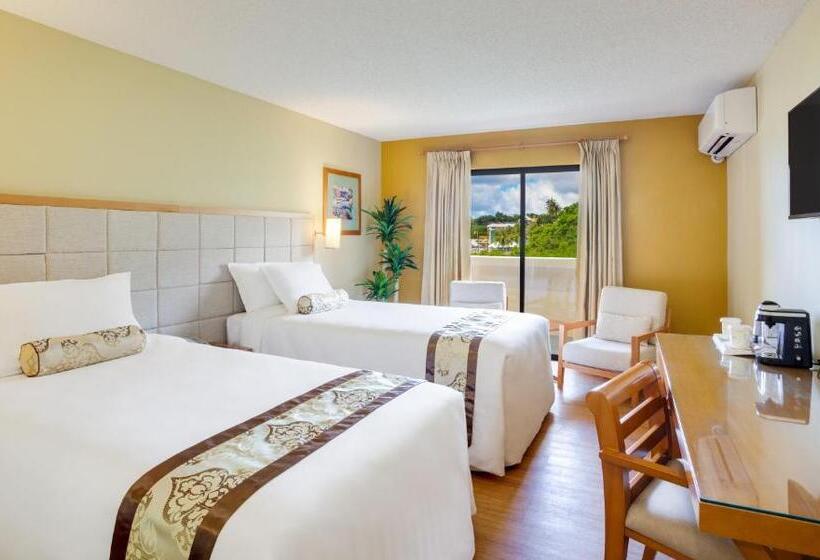 اتاق لوکس, Guam Plaza Resort