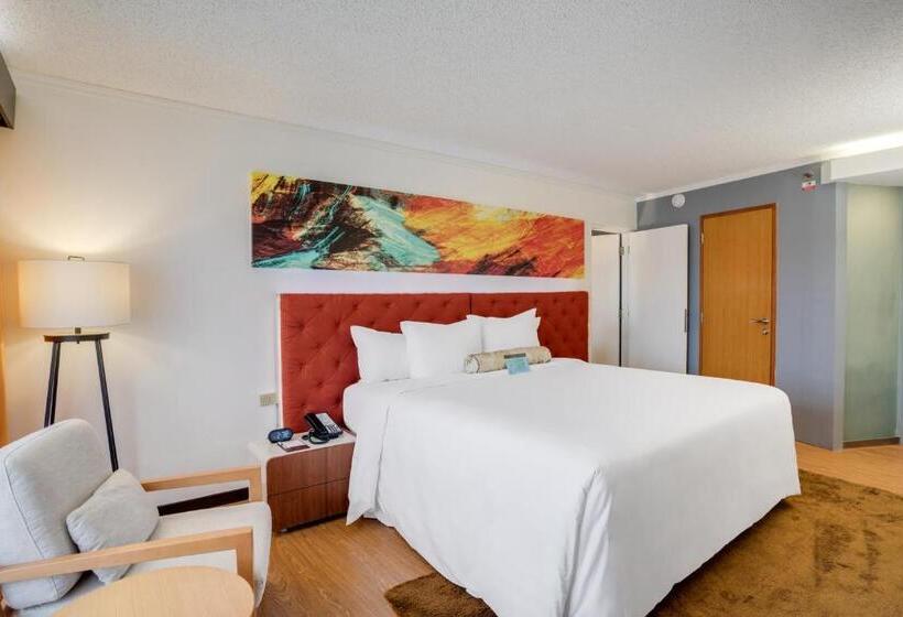 سوییت, Guam Plaza Resort