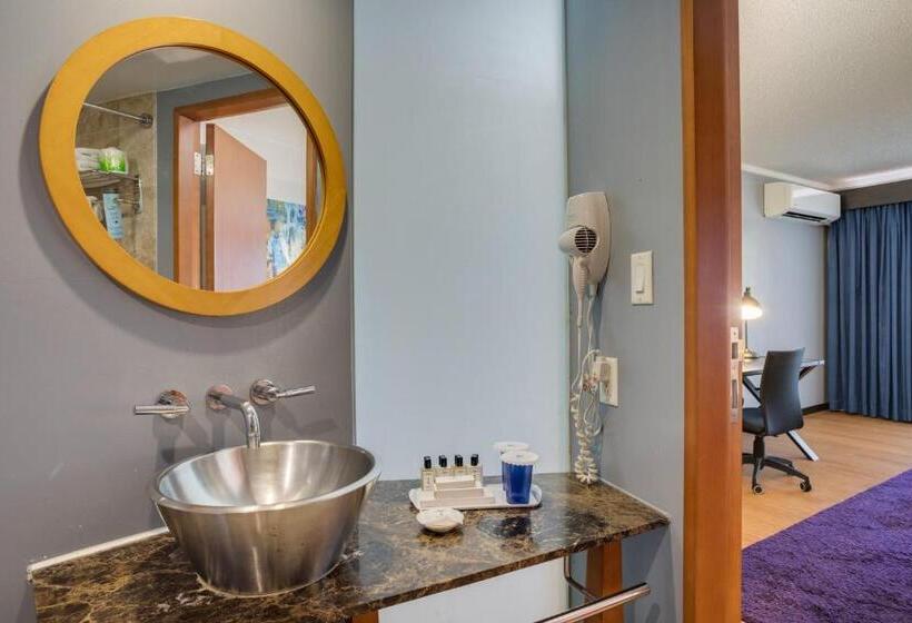 سوییت, Guam Plaza Resort