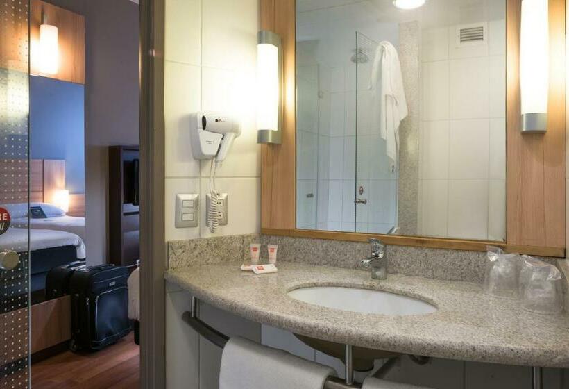 スタンダードルーム, Ibis Santiago Las Condes
