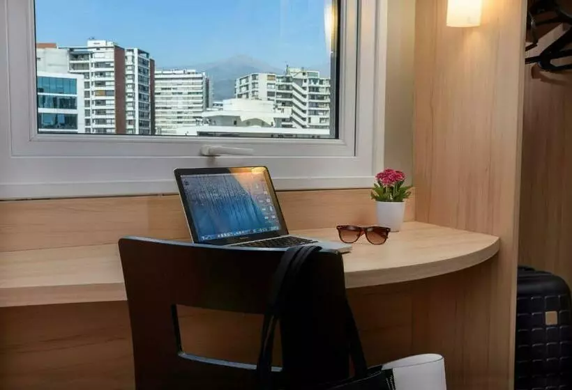 スタンダードルーム, Ibis Santiago Las Condes
