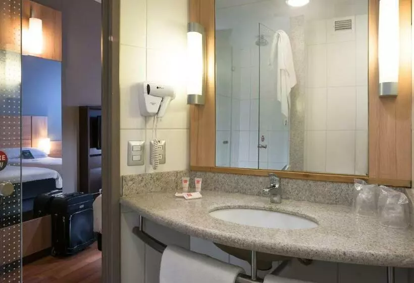 スーペリアールーム, Ibis Santiago Las Condes
