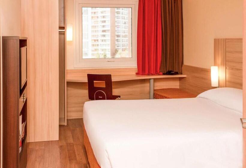 スタンダードルーム, Ibis Santiago Las Condes