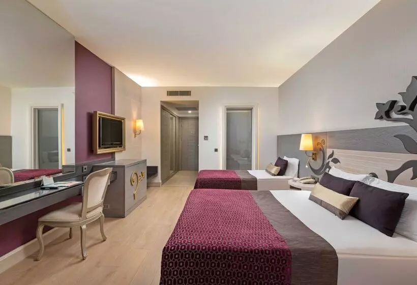 サイドオーシャンビュースタンダードルーム, Kirman Belazur  Resort & Spa