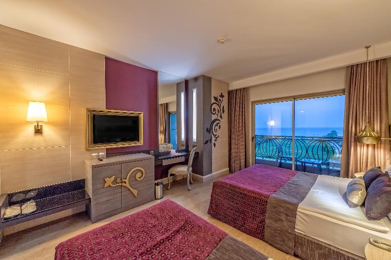 Номер Стандарт Вид на Море, Kirman Belazur  Resort & Spa